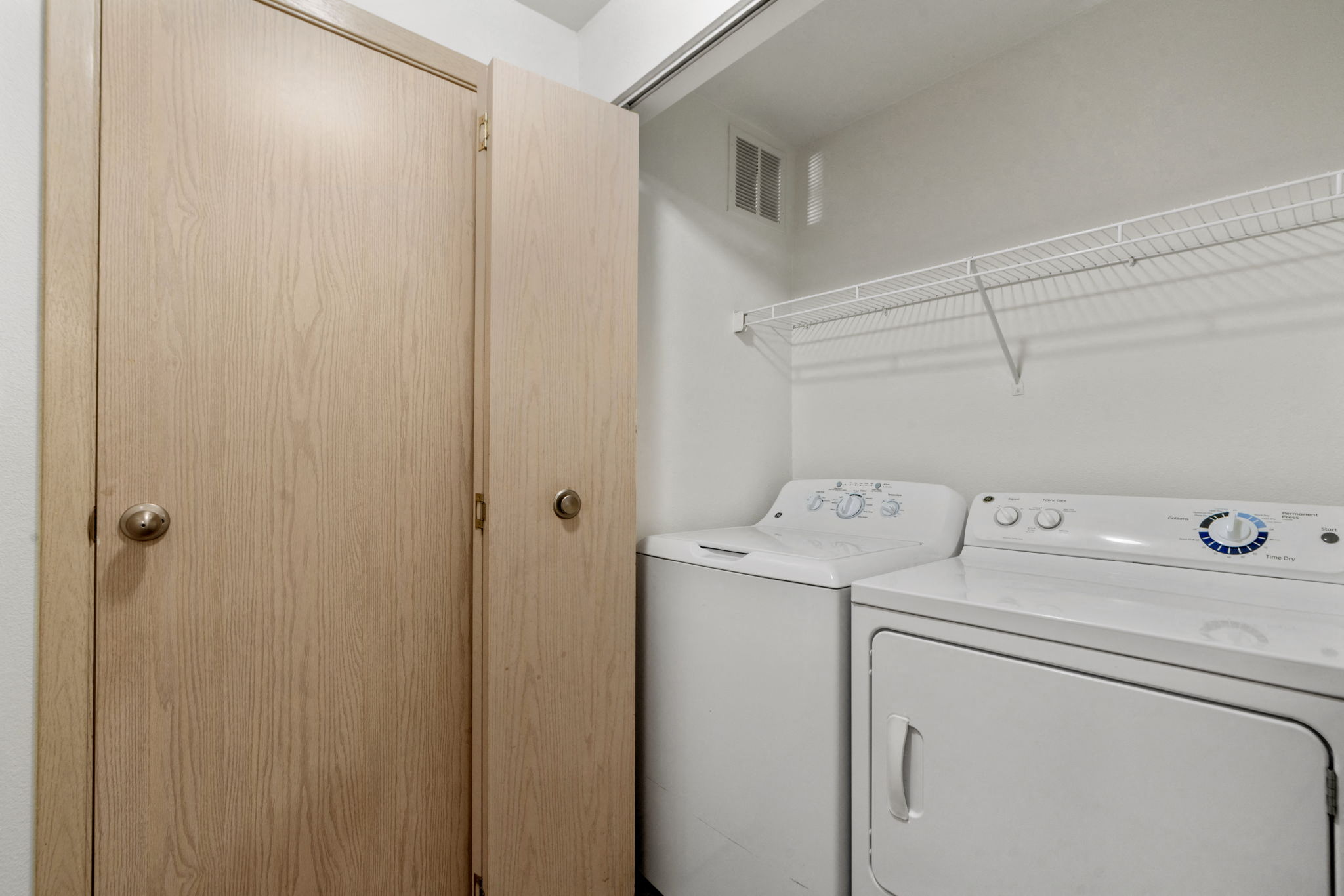 laundry washer dryer